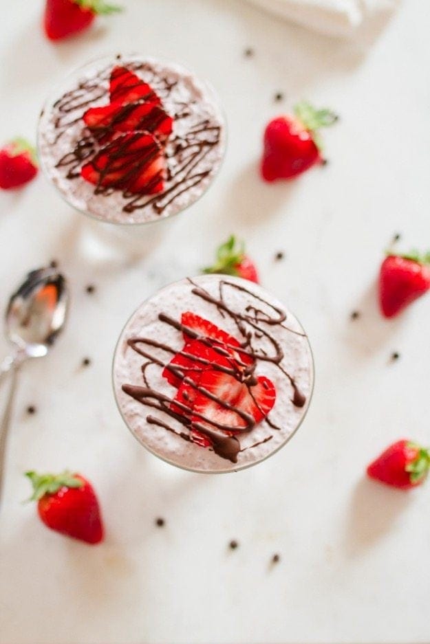 Chocolate Covered Strawberry Chia Pudding with creamy coconut milk, strawberries and a chocolate drizzle. Chocolate Covered Strawberry Chia Pudding with creamy coconut milk, strawberries and a chocolate drizzle.