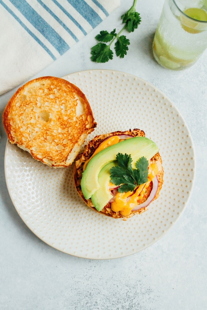 Teriyaki Salmon Burgers with Sriracha Mayo Teriyaki Salmon Burgers with Sriracha Mayo