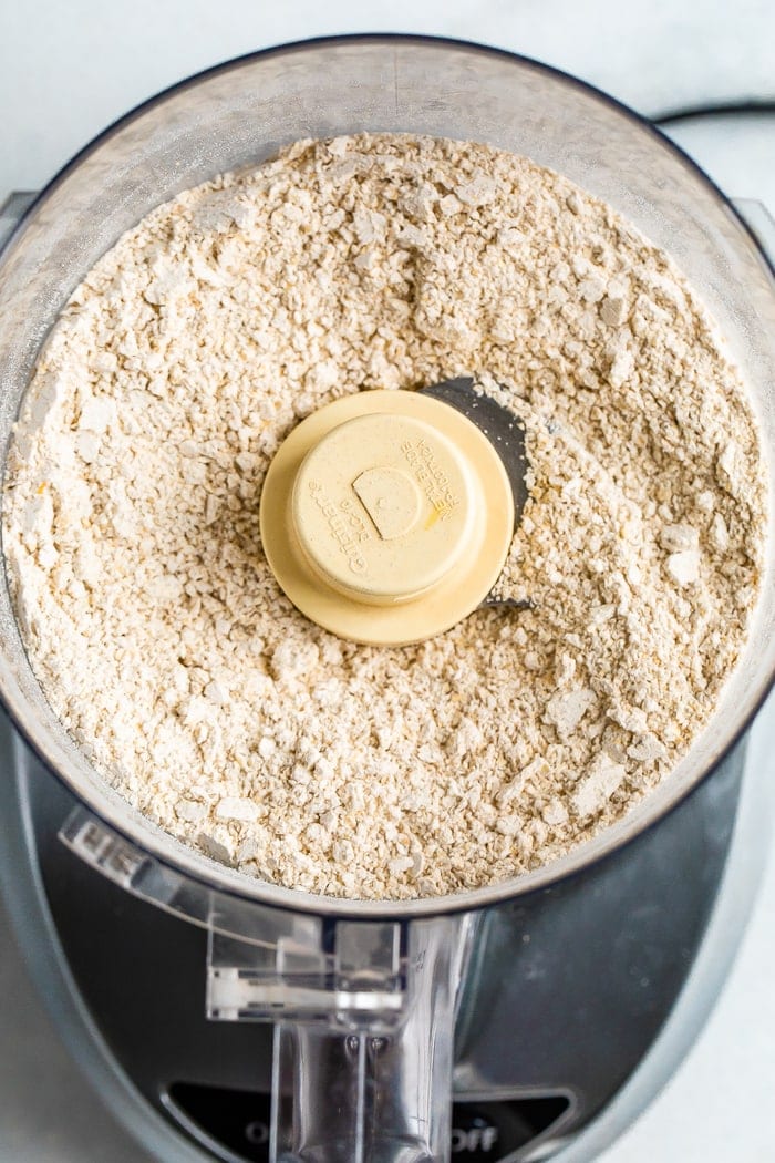 Blended rolled oats in a food processor.